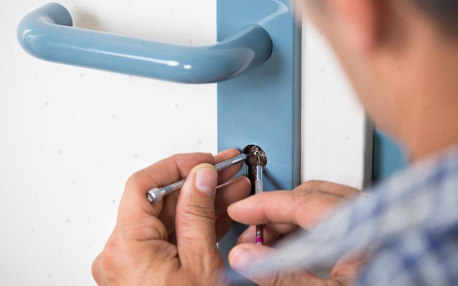 ouverture de porte claquée serrurier Bois-d'Arcy